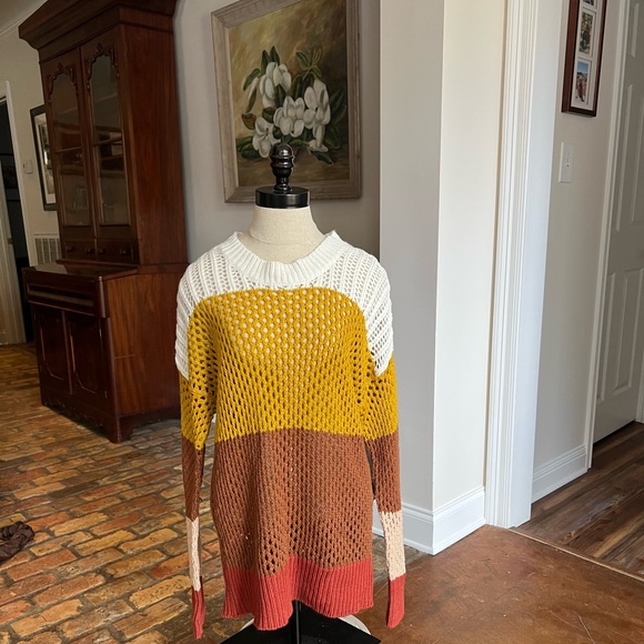 Large Sweater - Picture 2 of 6